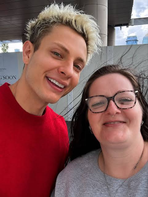 Matt Rife with a fan